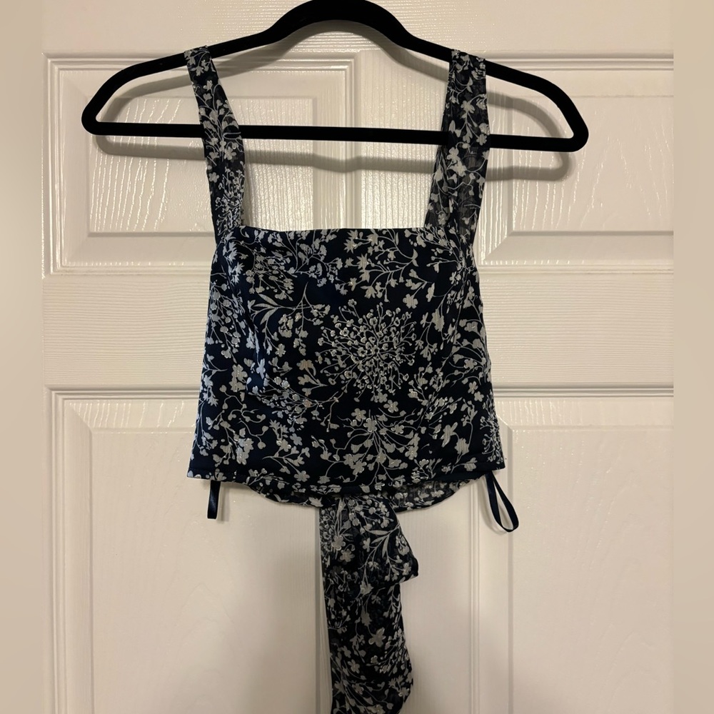 2 piece set. Tank and long pants